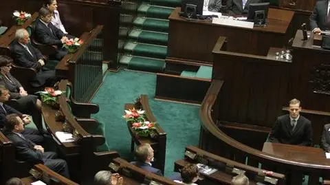 Kogo przyciąga ostry ton w PiS?