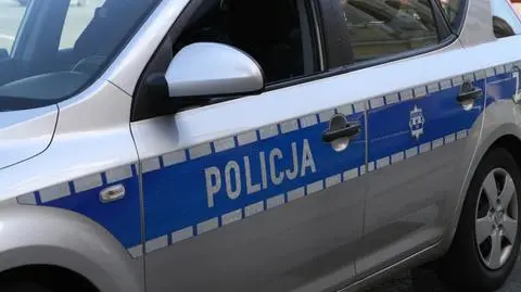 Chciał wręczyć policjantom 1700 zł łapówki