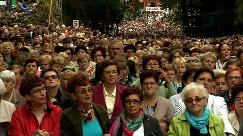 "Całuję wasze dłonie w imieniu papieża"
