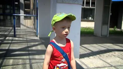 Chłopiec z baterią w przełyku. Lekarze odkryli ją dopiero po sześciu dniach