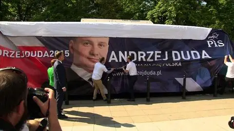 Przekazanie "Duda Busa" w ręce Beaty Szydło