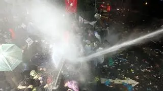 Policja wkroczyła w piątek wieczorem do redakcji