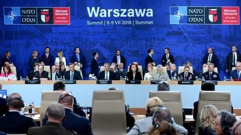 Eksperci oceniają szczyt NATO: Zachód ostrzega Rosję