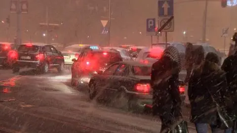 Zamiast 38 pługów wysłali 12. 
Będą kary za zimowy paraliż