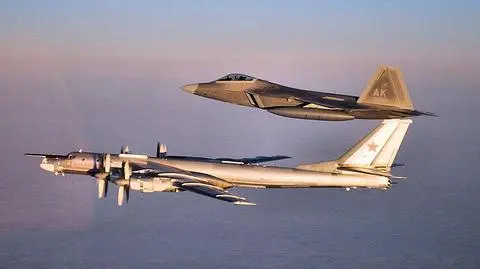 Myśliwce F-22 przechwyciły Tu-95 (zdjęcie ilustracyjne). Wideo: materiał CNN