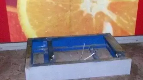 Władysławowo: ukradli bankomat