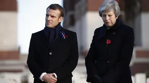 Macron i May oddali hołd żołnierzom poległym nad Sommą