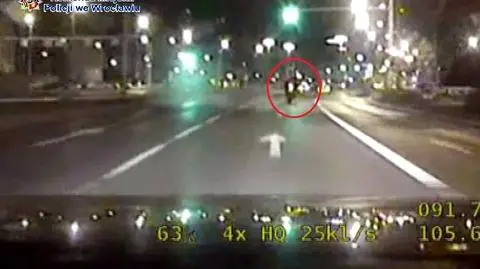 Wrocław. Przez miasto jechał o 83 km/h za szybko. Nie miał uprawnień
