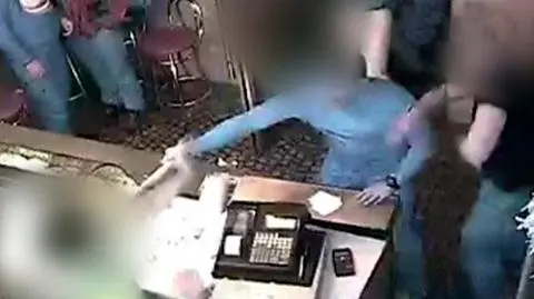 Już sześć osób z zarzutami za atak na kebab