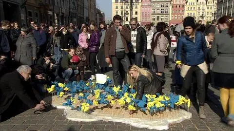 "Nie zginęli gdzieś w Afryce, ale tuż za naszą granicą". Wrocław dla ofiar Majdanu 