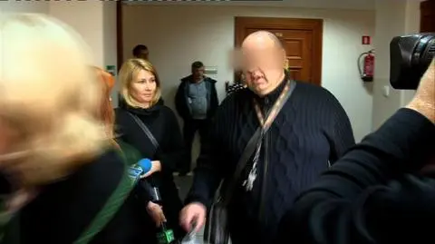 Olsztyn: Komornik oskarżony o przekroczenie uprawnień