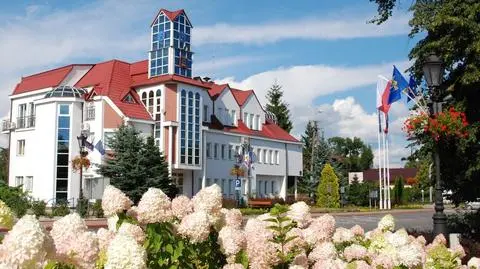 PiS wycofuje się z projektu wielkiej Warszawy (materiał "Faktów" z 28 kwietnia 2017 r.)