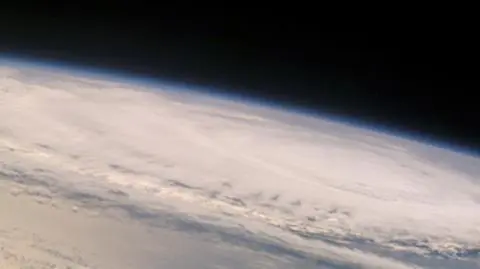Atmosfera nam się kurczy