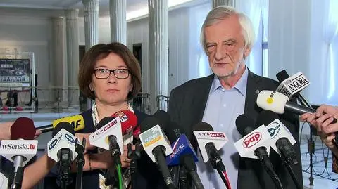 Mazurek: nie mamy planów do tego, aby konstytucję zmieniać teraz