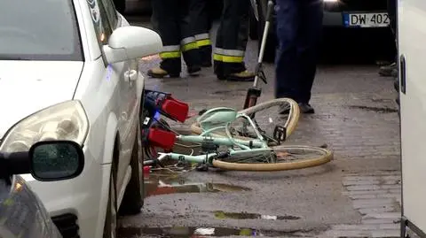 Tragic bus accident killed a woman and severly injured her son