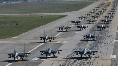 Największy pokaz siły USAF. Gigantyczny "marsz słoni"