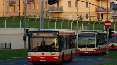Bezpłatne przejazdy komunikacją miejską pomagają w znalezieniu pracy