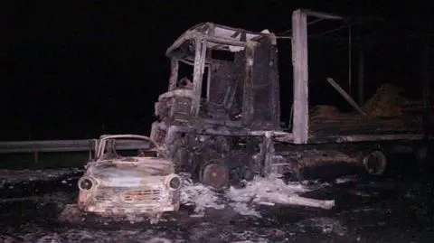 Trabant spłonął po wypadku na A4