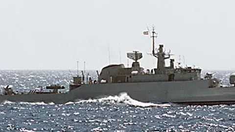 Irański niszczyciel przekroczył Suez. Płynie do Syrii