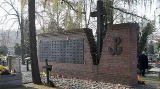 Żołnierze wyklęci mieliby spocząć na "Łączce" na warszawskich Powązkach