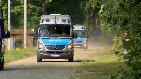 Trwa obława na drugiego z mężczyzn. Policja ostrzega: może być niebezpieczny