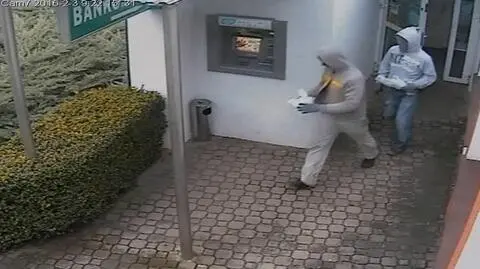 Gniewino: policja szuka sprawców napadu na bank w Gniewinie