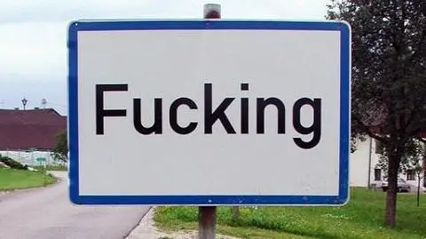 Mają dość mieszkania w Fucking?