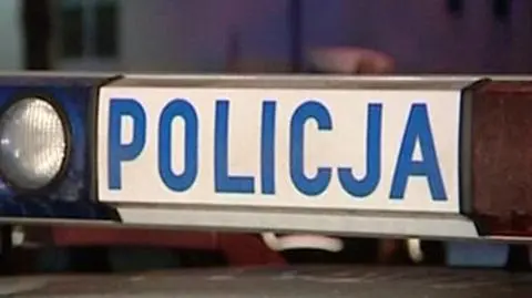 Wjechał w ludzi na pasach i uciekł