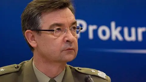 Cywilni śledczy kontra wojskowi prokuratorzy