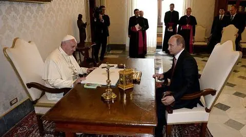 Putin spotkał się z Franciszkiem w Watykanie m.in. w czerwcu 2015 roku [wideo archiwalne]