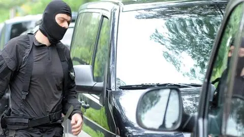 Trzy osoby zatrzymane pod zarzutami związanymi z terroryzmem