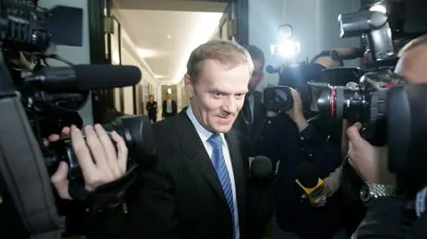 Premier powinien bardziej uważać na słowa - ocenia Tusk