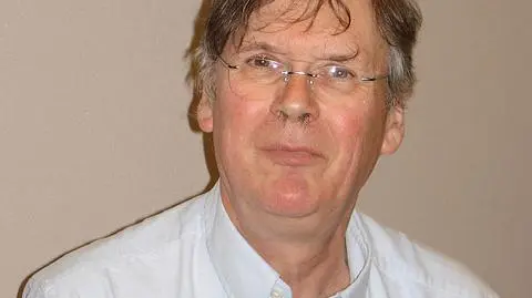 Tim Hunt traci pracę. Przez słowa o kobietach