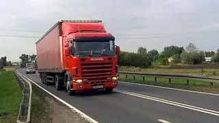 W środku tygodnia przez Łapczycę przejeżdża ponad 17,7 tys. pojazdów