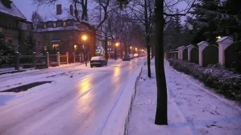 Wojewoda ostrzega: Uważajcie na gołoledź