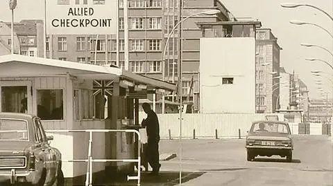 Tak wyglądał Mur Berliński