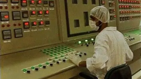Coś wybuchło. Stacja paliw czy atomowy ośrodek?