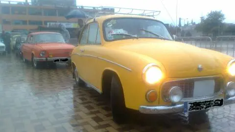 Oldtimery wyruszyły z Pruszcza 