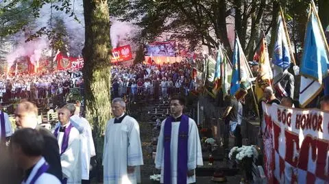 KGP: nie ma zawiadomień ws. pogrzebu "Inki" i "Zagończyka"