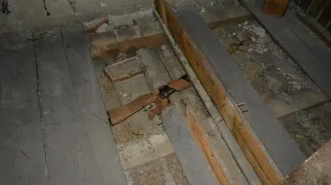 Złotów: Podczas remontu odkrył broń i amunicję