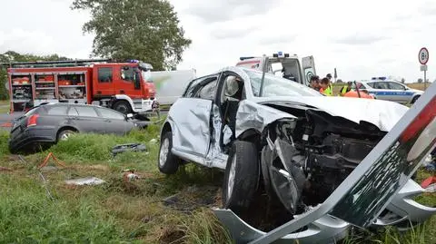 Dolny Śląsk: nie ustąpiła pierwszeństwa, trzy osoby w szpitalu