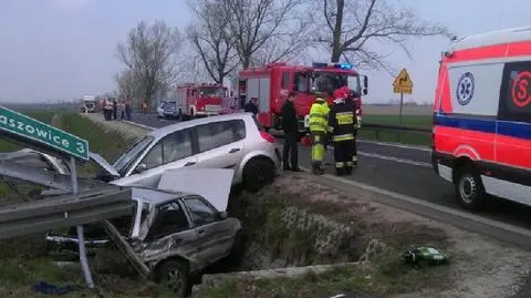 Dwójka pięciolatków i ich babcia w szpitalach. Krajowa "3" już odblokowana po wypadku
