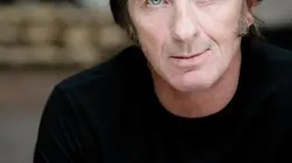 Perkusista AC/DC Phil Rudd gra z zespołem z przerwami od 1974 roku