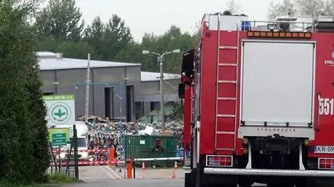 Szkodliwe chemikalia w beczkach na wysypisku w Choczni