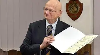 Lech Kobyliński  jest profesorem Politechniki Gdańskiej