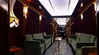 Gościła w nim królowa Elżbieta i zmarły prezydent Francji Francois Mitterrand. Wyposażony w luksusy przemierzył ponad sześćset tysięcy kilometrów. Salonka legendarnego niebieskiego pociągu zmarłego prezydenta Jugosławi Józefa Broz Tito będzie wystawiona na sprzedaż w tym miesiącu.