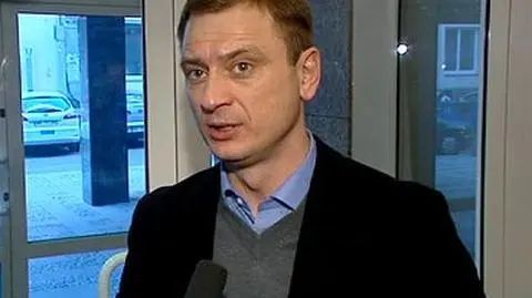 Nitras przeprasza, 
ale policji nie popuści