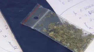 Przy zmarłym mężczyźnie znaleziono susz roślinny