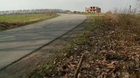 18-latka, którą znaleziono martwą w rowie, wypadła przez okno auta. Prowadził pijany 24-latek