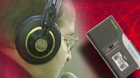 "Czy o. Rydzyk jest antysemitą udającym księdza?"